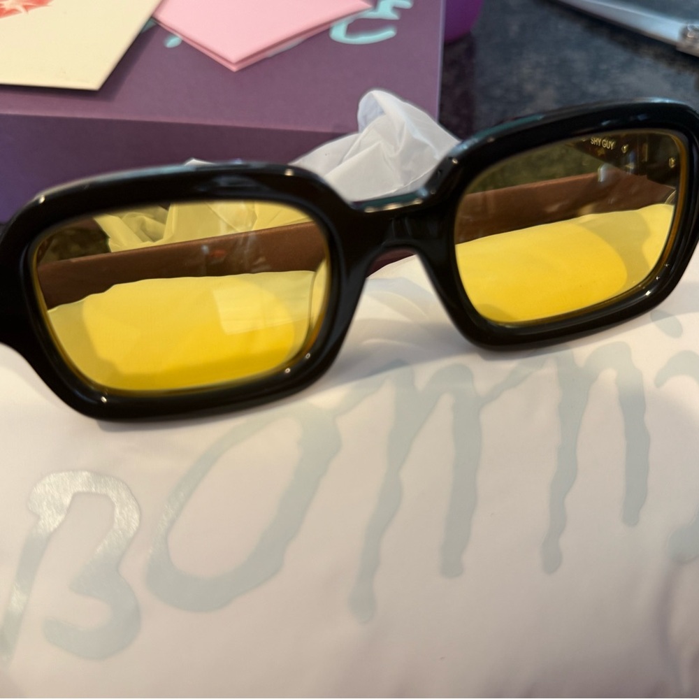 Bonnie and Clyde Black and Yellow Rectangular Sunglasses - Picture 5 of 7